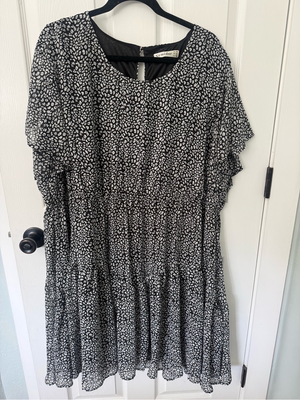 Nemidor Flowy Black & White Dress Size 26
